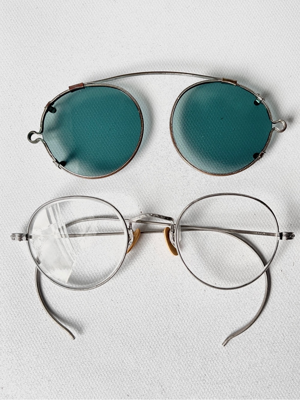 Antique P3 Eyeglasses Wire Coil Silver Metal Eyeglasses Blue Sunglass Clip Ons